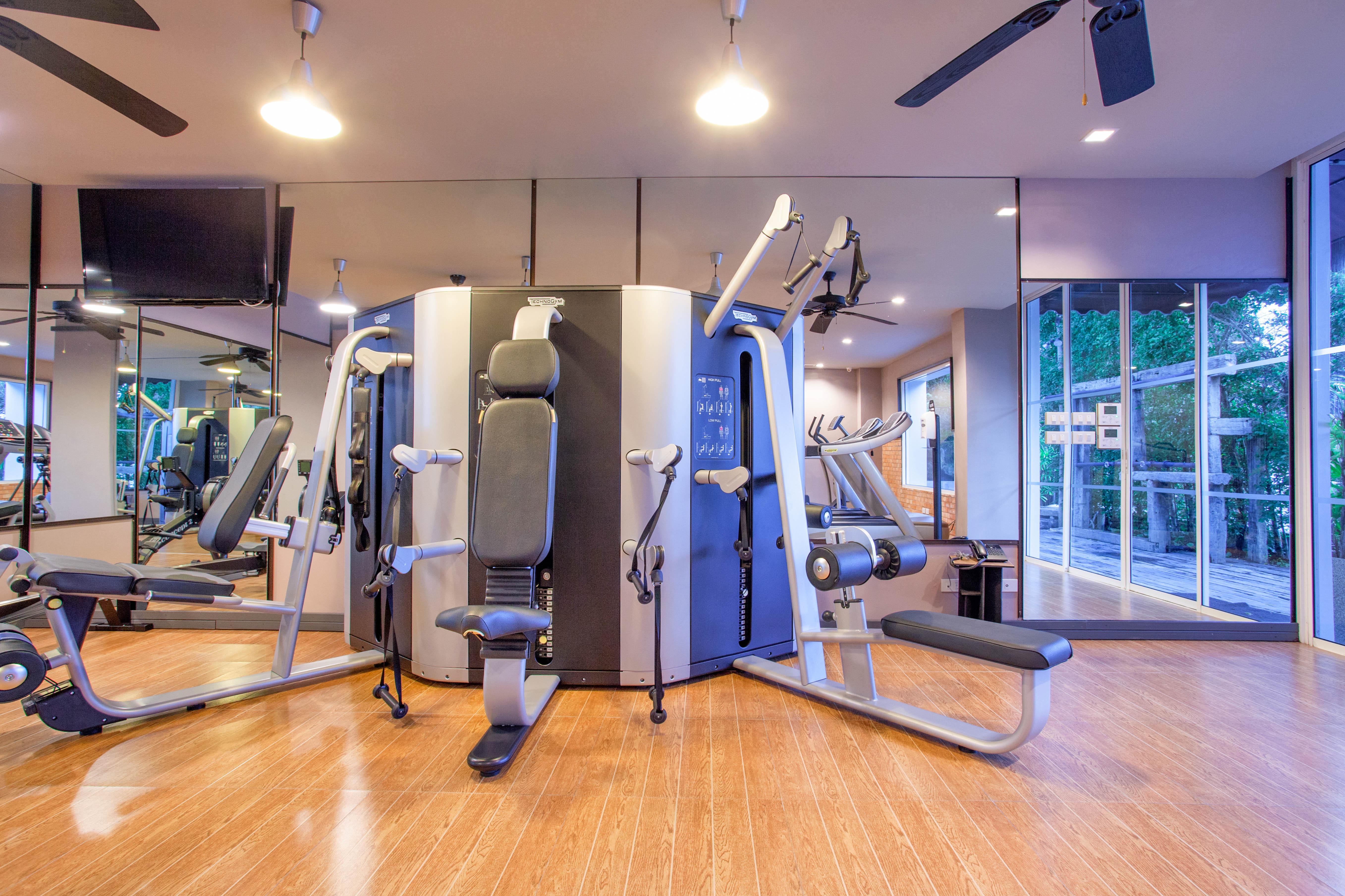Zenmaya Oceanfront Phuket, Trademark Collection By Wyndham Patong Bagian luar foto The gym at the hotel