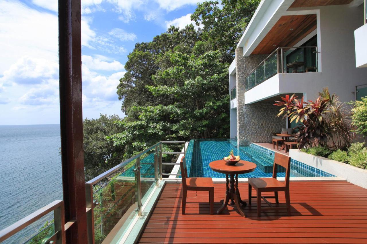 Zenmaya Oceanfront Phuket, Trademark Collection By Wyndham Patong Bagian luar foto Villa at the resort